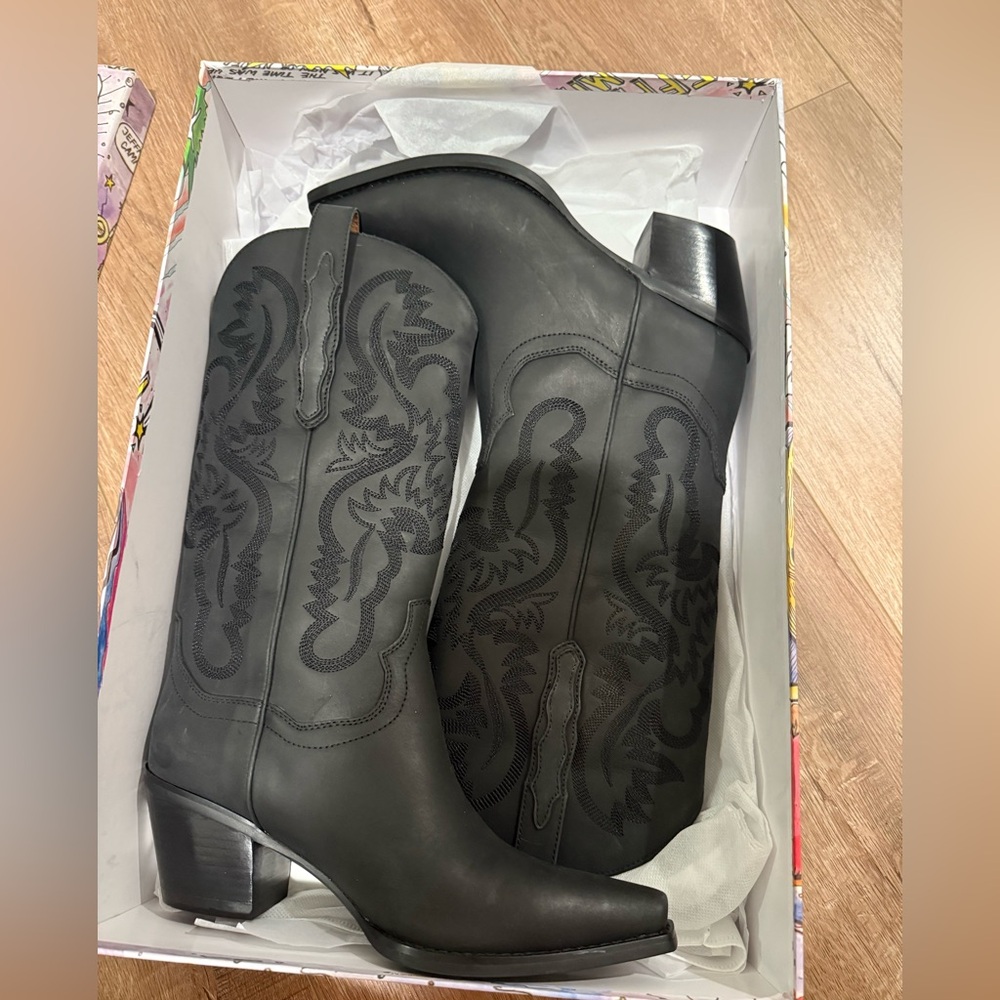 Jeffrey Campbell Dagget Black leather washed women’s western boots size 9